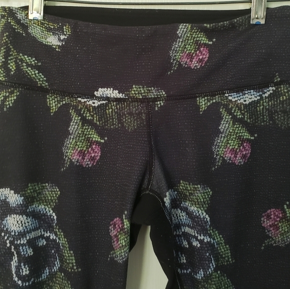Lululemon Wunder Under  Size 6 Garden Party Floral Black Yoga  Pants - Picture 5 of 11